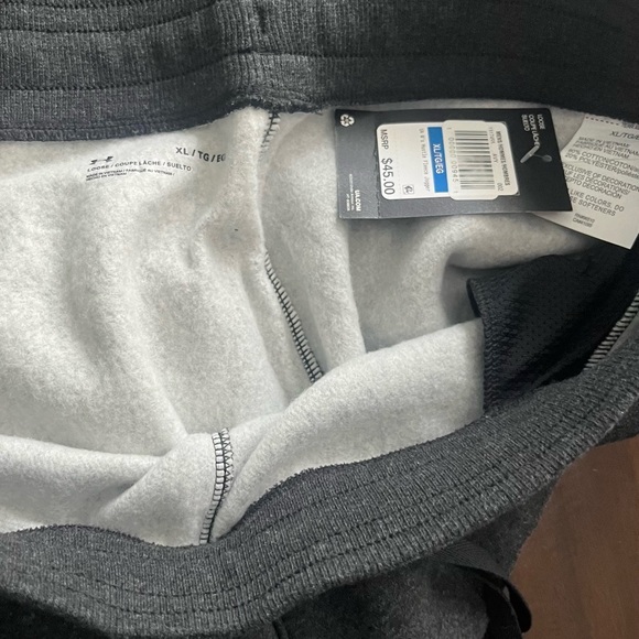 - NWT Under Armour joggers Gray with White embroidered logo Size XL - Picture 3 of 8
